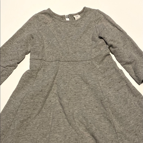 Gap dress for 3yrs old / Toddler . Gray color with gold dots. Wear only once - Picture 2 of 5